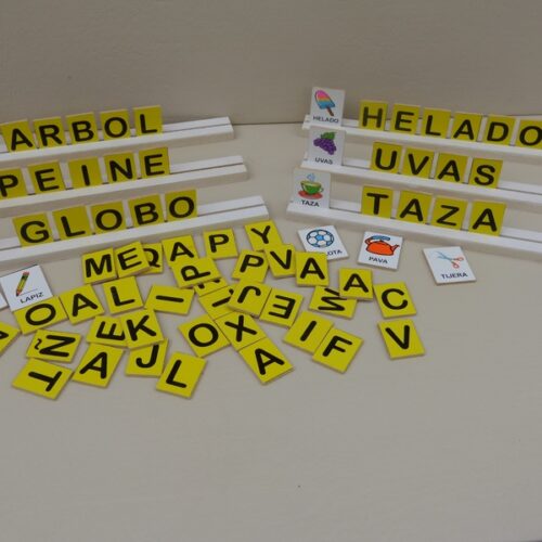JUEGO DE LETRAS C/BASE 036 DY